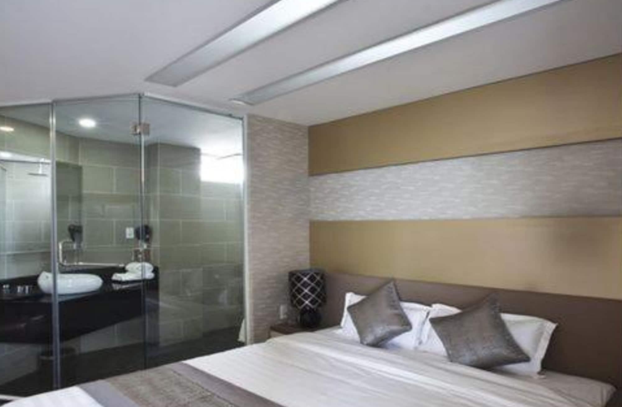 New Sun Hotel Нячанг Екстер'єр фото